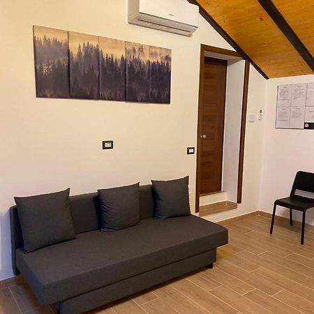 21House - Appartamento 2 بوستو أرسيزيو المظهر الخارجي الصورة